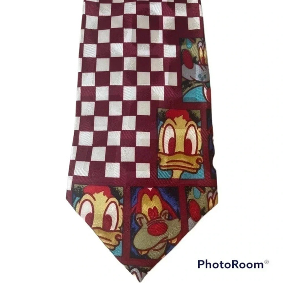 VINTAGE Disney’s Mickey Mouse with Donald Duck and Goofy checkered tie. - Picture 4 of 8
